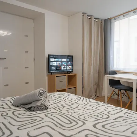 Chaleureux En Plein Centre * Saint-Astier (Dordogne)